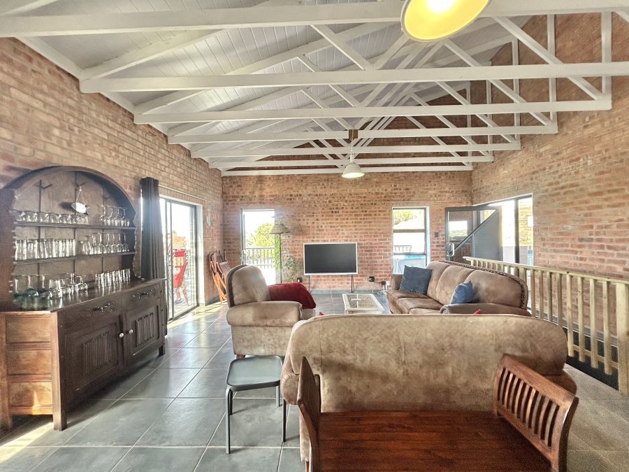 3 Bedroom Property for Sale in Paradise Beach Eastern Cape